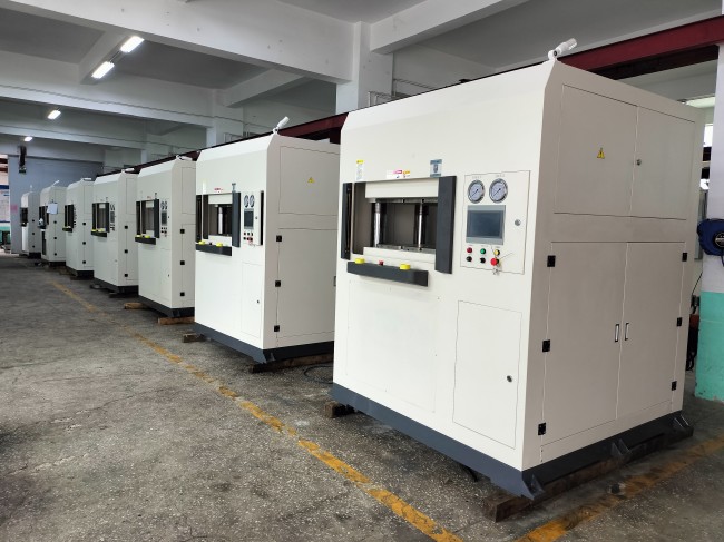 玻璃纖維、玻纖復(fù)合材料熱壓成型機(jī)