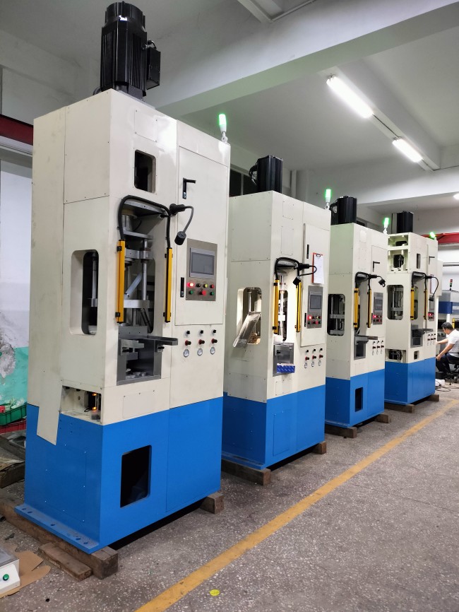伺服粉末成型機(jī)-新材料、新技術(shù)、新工藝